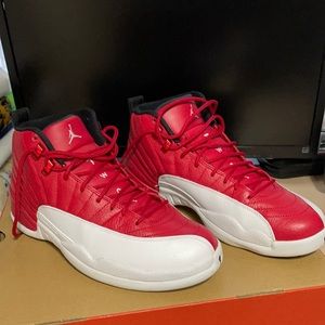 Jordan 12 retro Gym Red